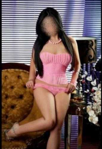 20 Yaşında Geniş Kalçalı Üniversiteli Escort: Mezitli